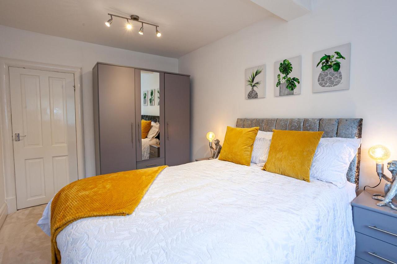 Cosy 2 Bed Apartment - Close To Leeds Centre Exterior photo