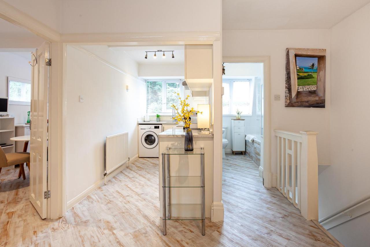 Cosy 2 Bed Apartment - Close To Leeds Centre Exterior photo
