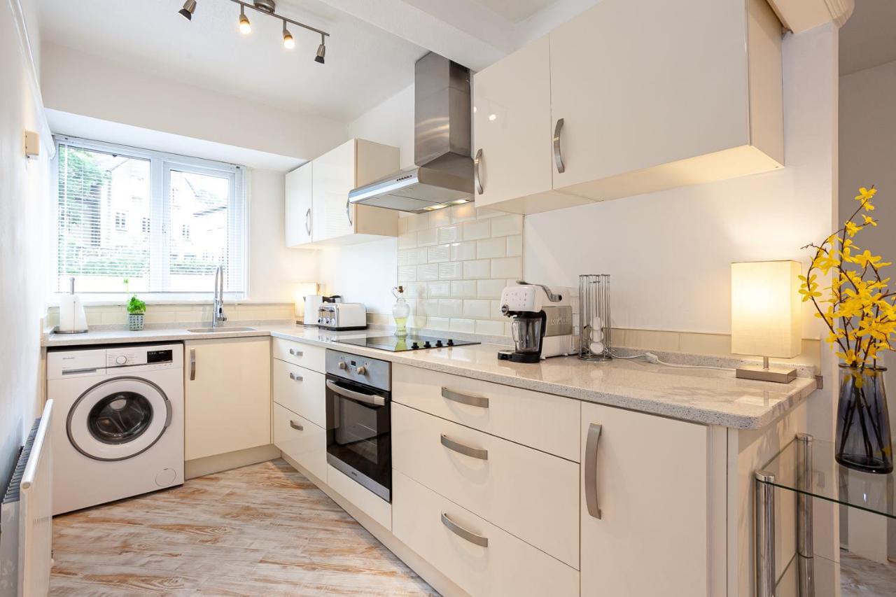 Cosy 2 Bed Apartment - Close To Leeds Centre Exterior photo